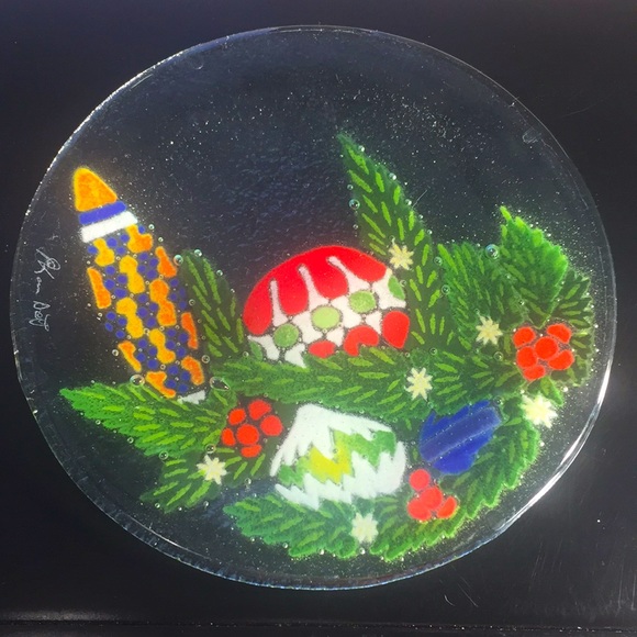 Fused Glass Small Plate Holiday. Signed - Picture 1 of 5